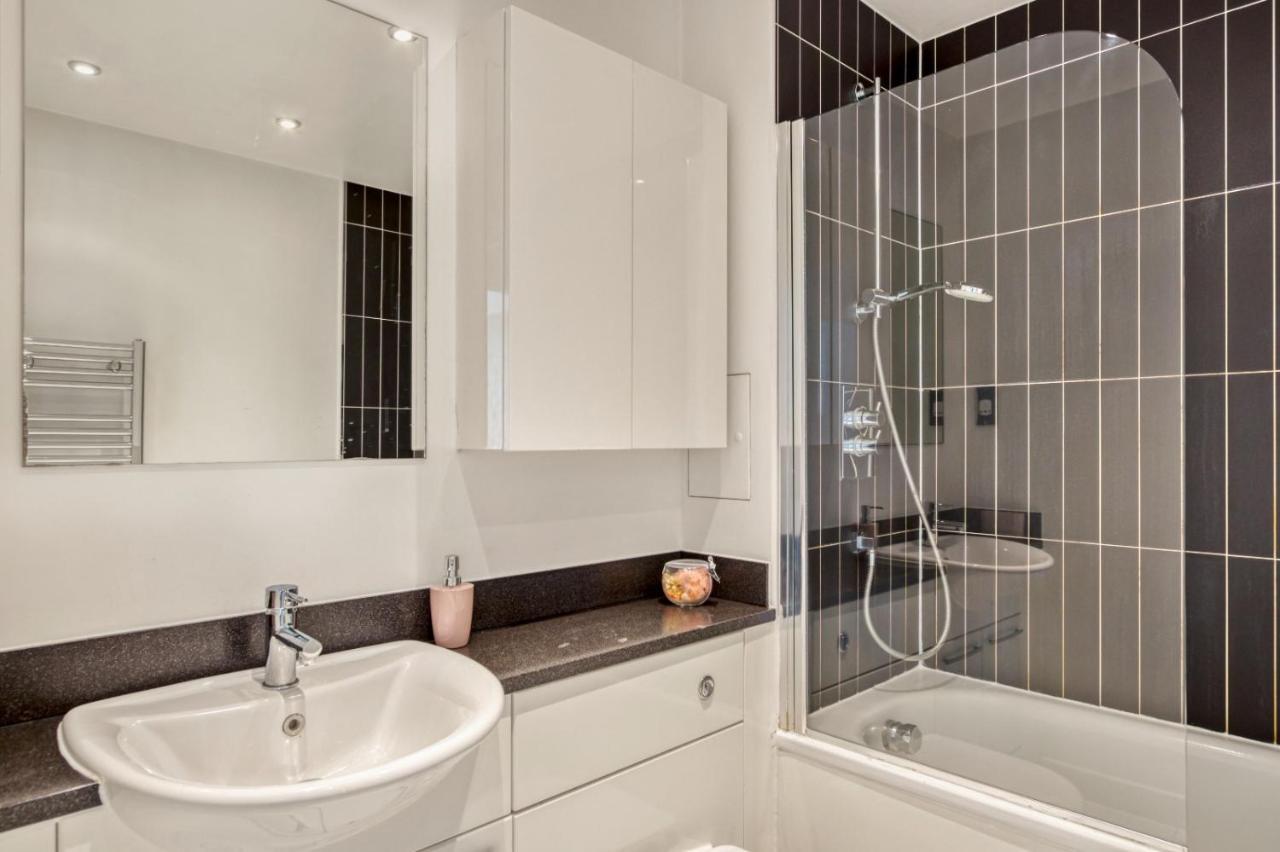 Delightful Apartment Wandsworth London Eksteriør bilde