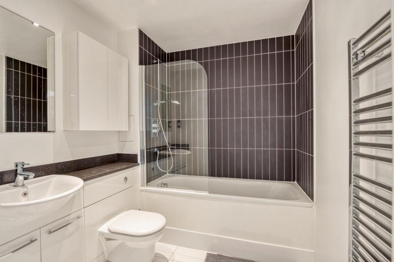 Delightful Apartment Wandsworth London Eksteriør bilde